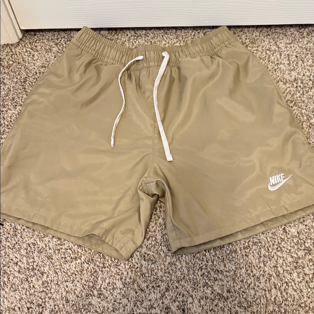 Nike Men's Beige Athletic Shorts
